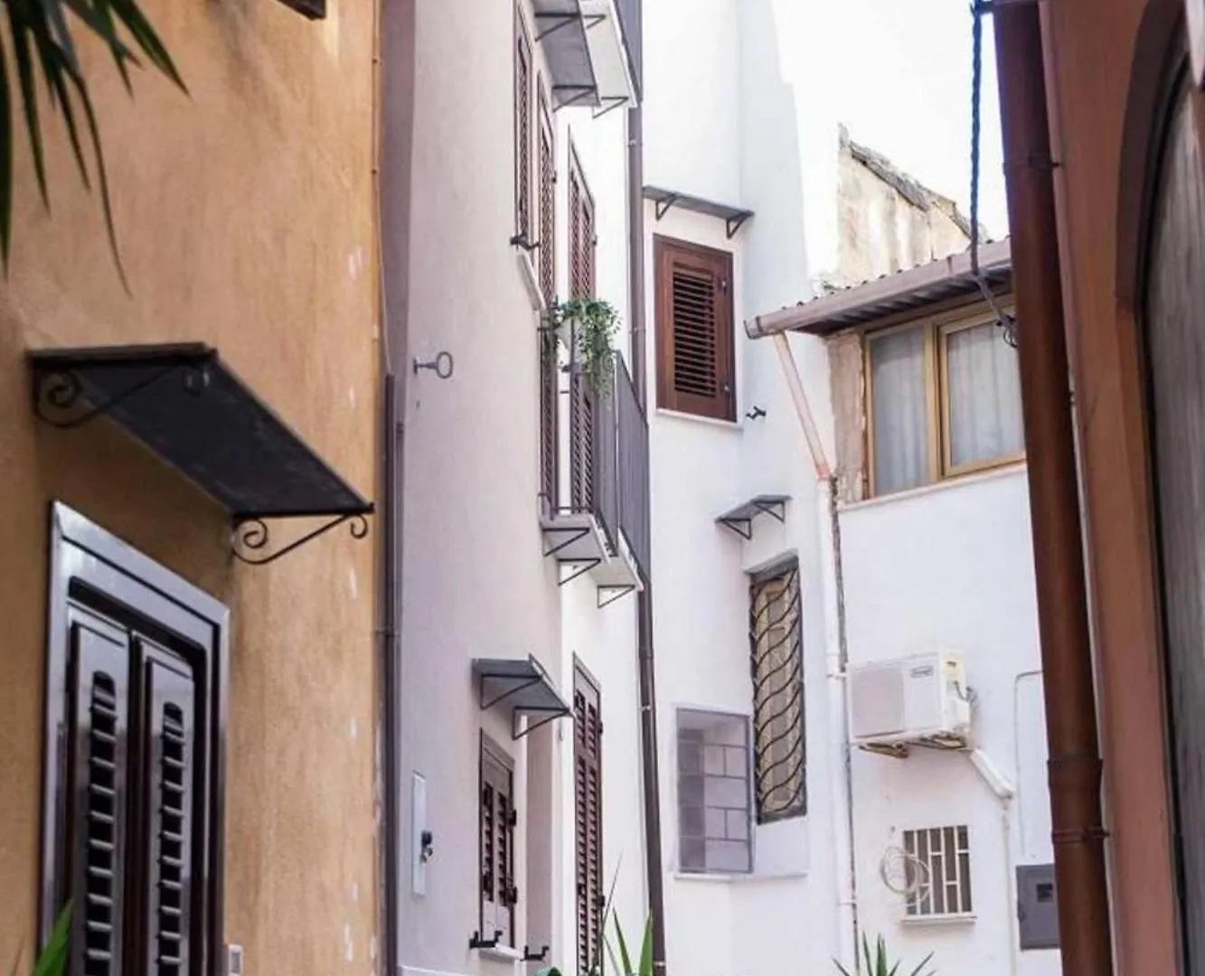 Casa Vicolo San Giovanni Palermo 0*,